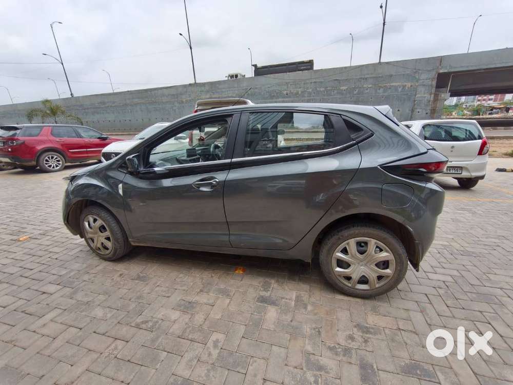 Tata Altroz 2022 Petrol 25000 Km Driven