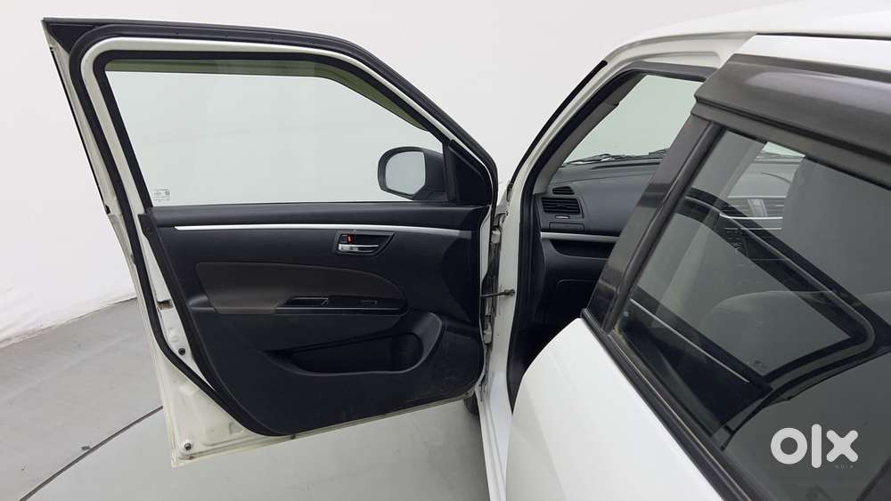 Maruti Suzuki Swift Vvt Vxi, 2016, Petrol