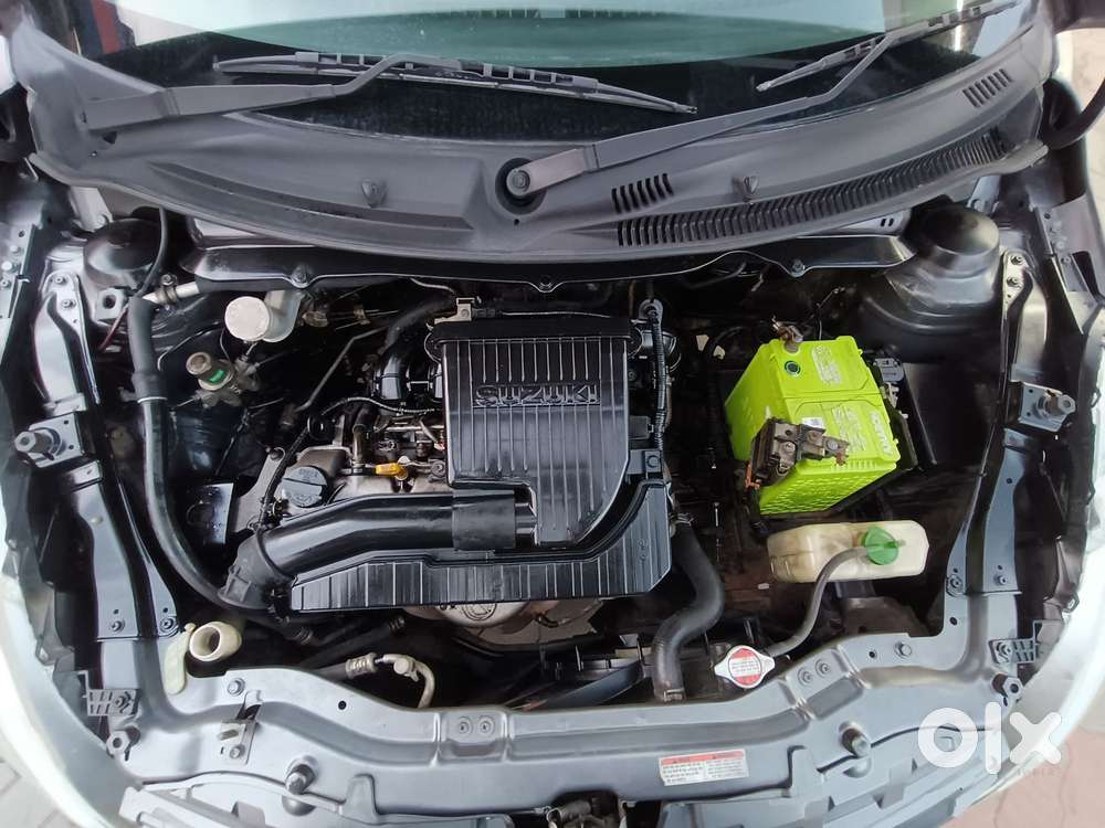 Maruti Suzuki Swift Vxi 1.2 Abs Bs-iv, 2013, Petrol