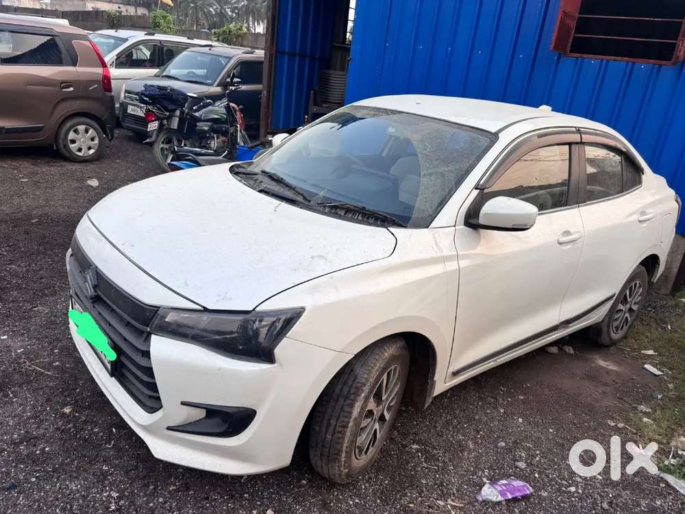 Maruti Suzuki Dzire 2025 Petrol 31700 Km Driven