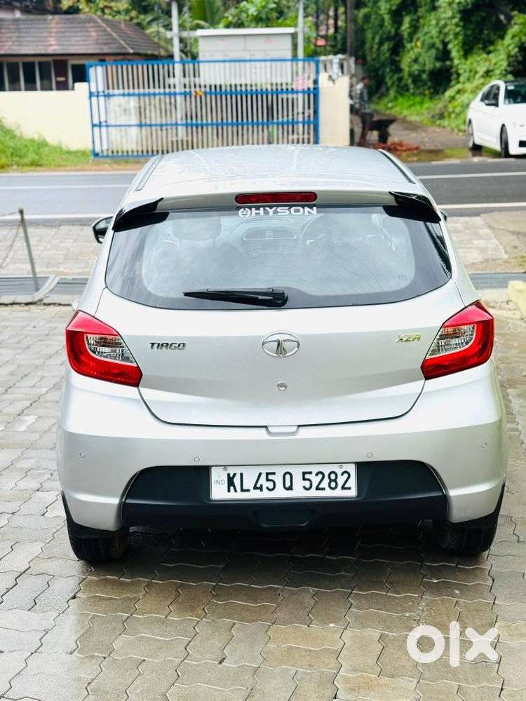 Tata Tiago 1.2 Revotron Xza, 2018, Petrol