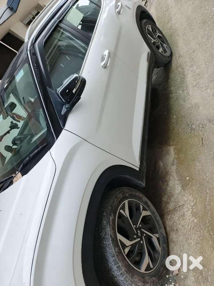 Vip 0030 Creta White  1st Owner  29k Km  Base To Top  17 Alloys