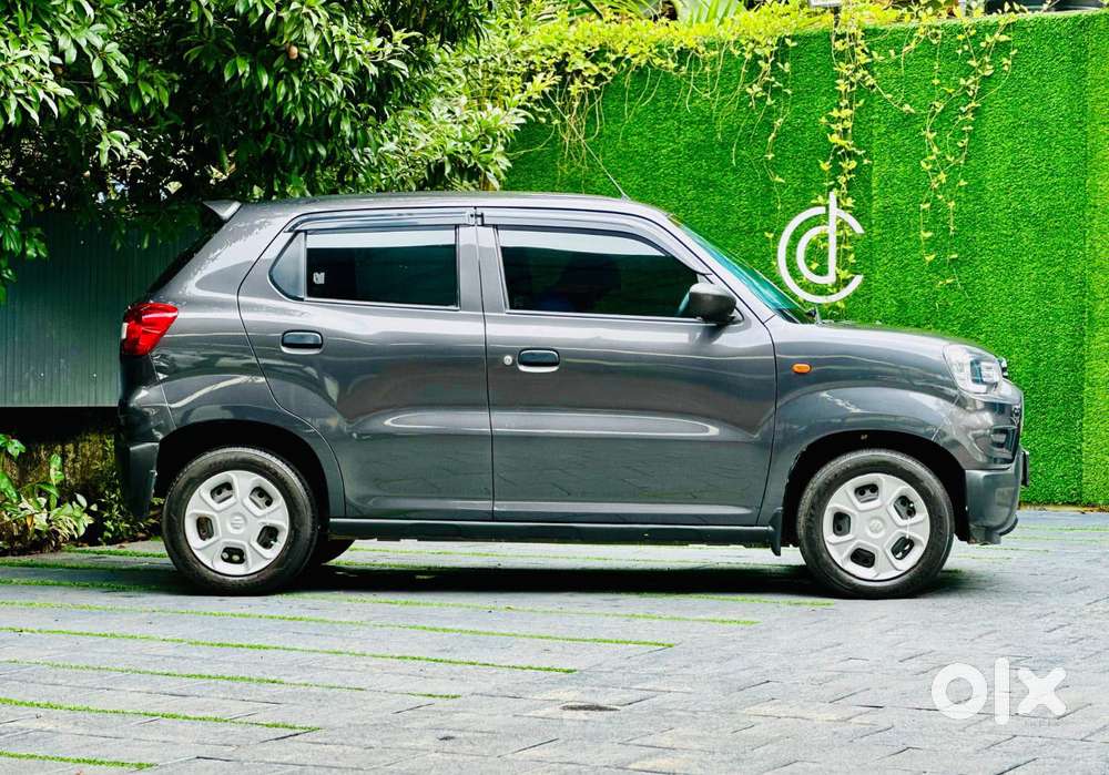Maruti Suzuki S-presso Vxi Opt, 2023, Petrol