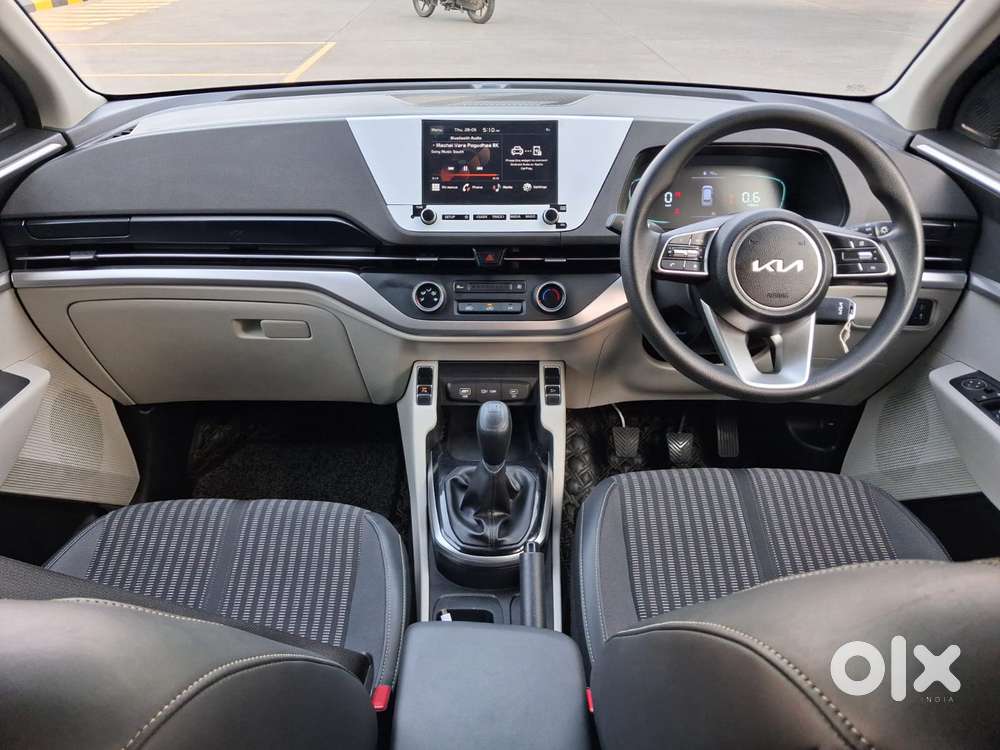 Kia Carens 1.5 Prestige 7 Str, 2024, Petrol