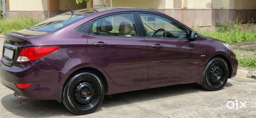 Hyundai Verna Fluidic 2011 Petrol Manual