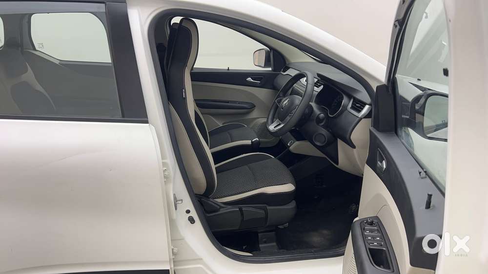 Renault Triber Rxz, 2022, Petrol
