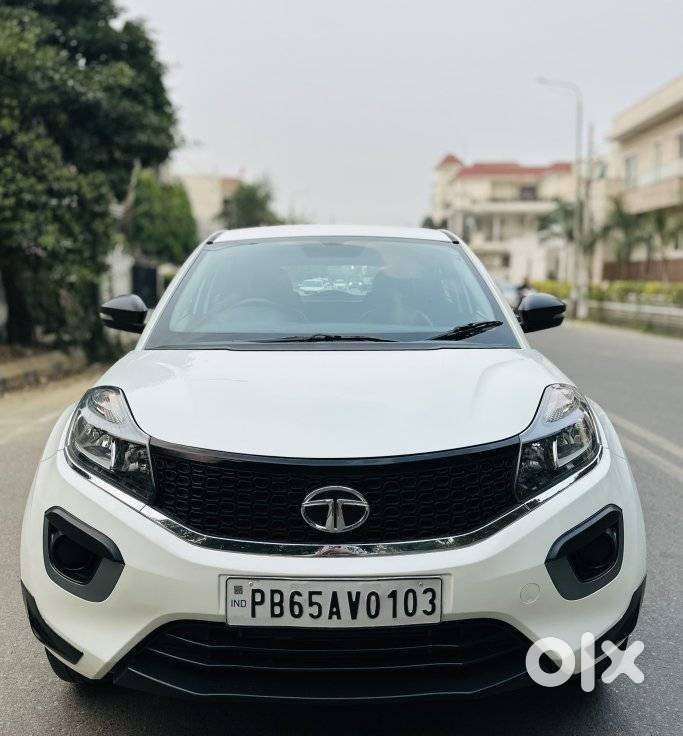 Tata Nexon Amt 1.2 Revotron Xma, 2019, Petrol