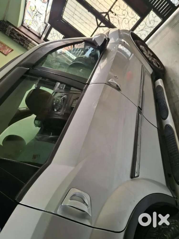 Mahindra Xuv500 2013