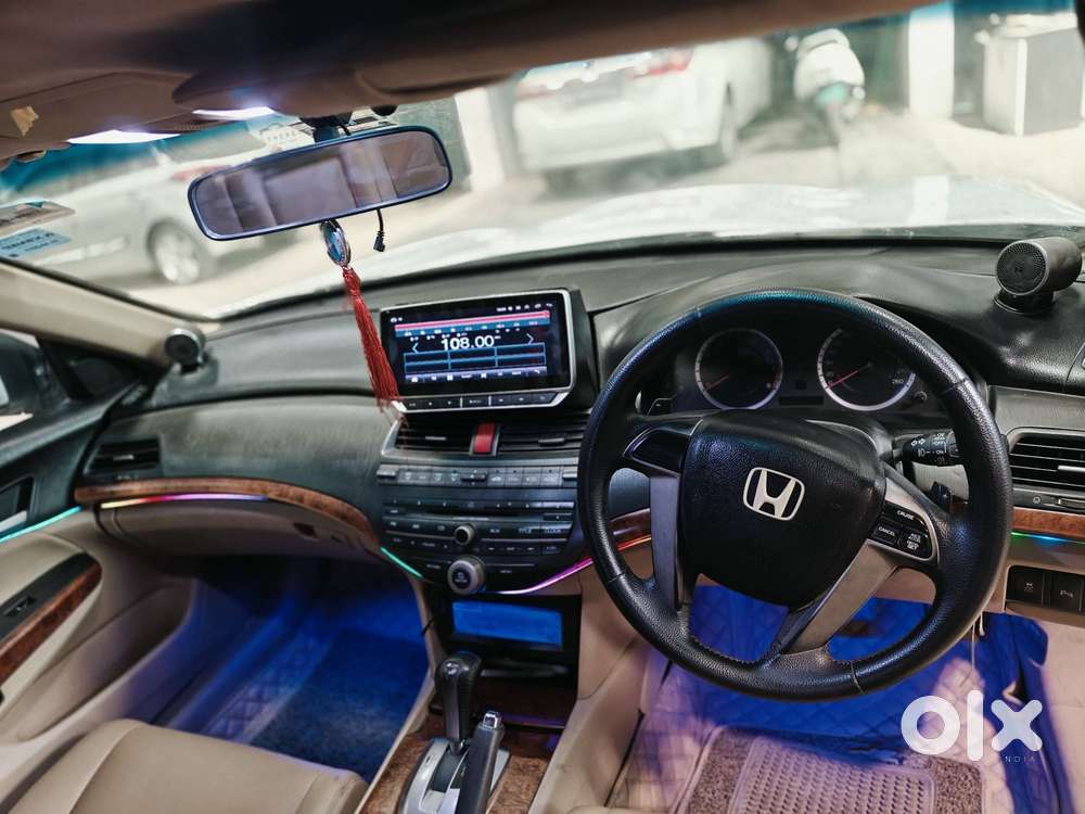 Honda Accord 2.4 Elegance Automatic, 2011, Petrol