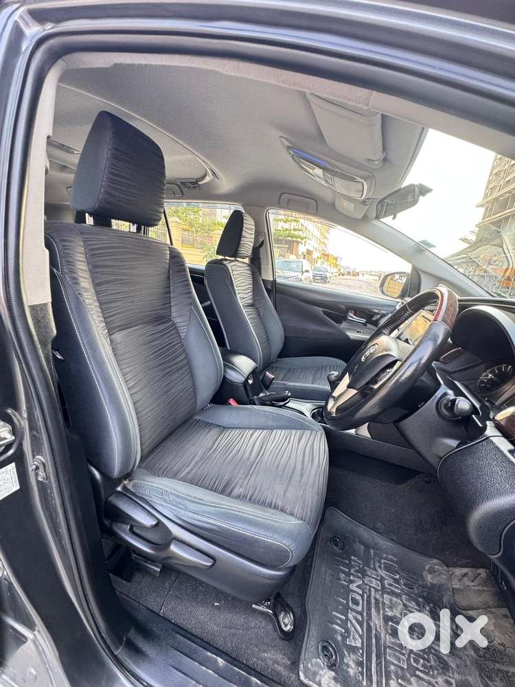 Toyota Innova Crysta 2.7 V, 2017, Petrol