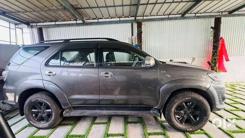 Toyota Fortuner 2010 Diesel Well Maintained