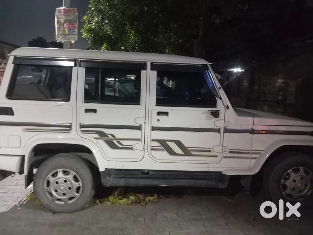 Mahindra Bolero Neo 2017
