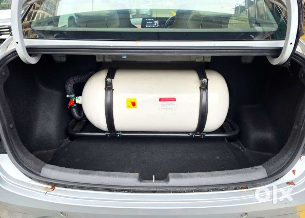 Hyundai Aura 1.2 Sx Cng, 2024, Cng & Hybrids