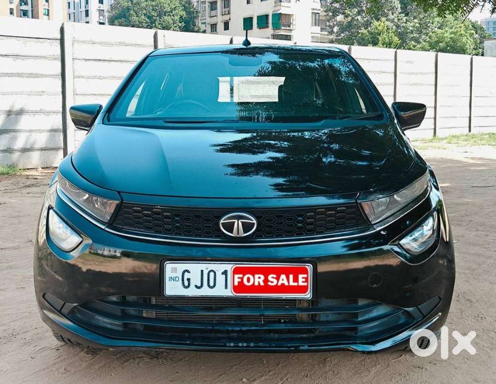 Tata Altroz 1.2 Xz Plus Dark Edition, 2022, Petrol