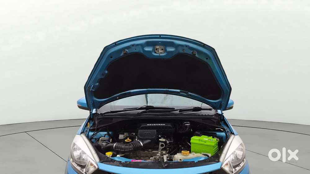 Tata Tiago 1.2 Revotron Xza, 2017, Petrol