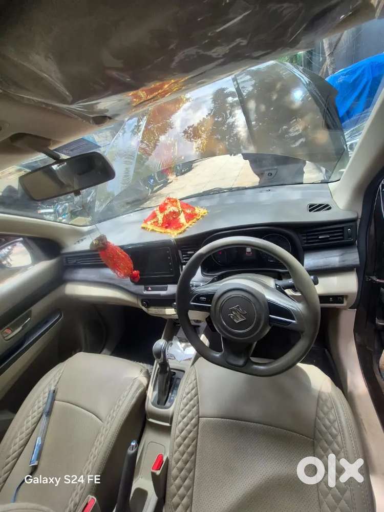 Maruti Suzuki Ertiga Zxi 2023 Petrol Automatic
