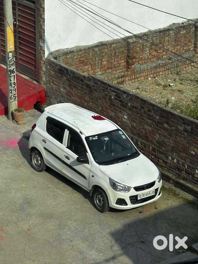 Outside Fitted Cng Kit Installed