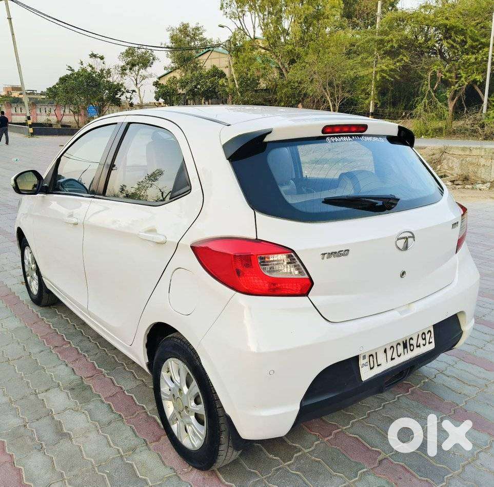 Tata Tiago 1.2 Revotron Xza, 2017, Petrol