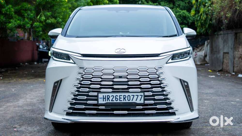 Lexus Lm 350h 4 Str Ultra Luxury, 2026, Petrol