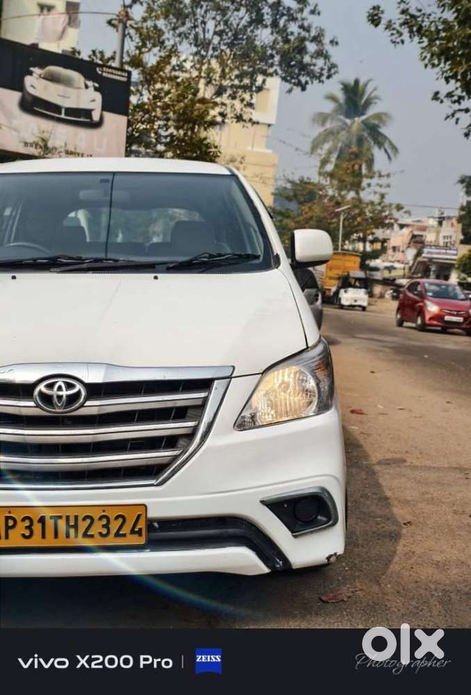 Toyota Innova 2.5 G (diesel) 8 Seater, 2016, Diesel