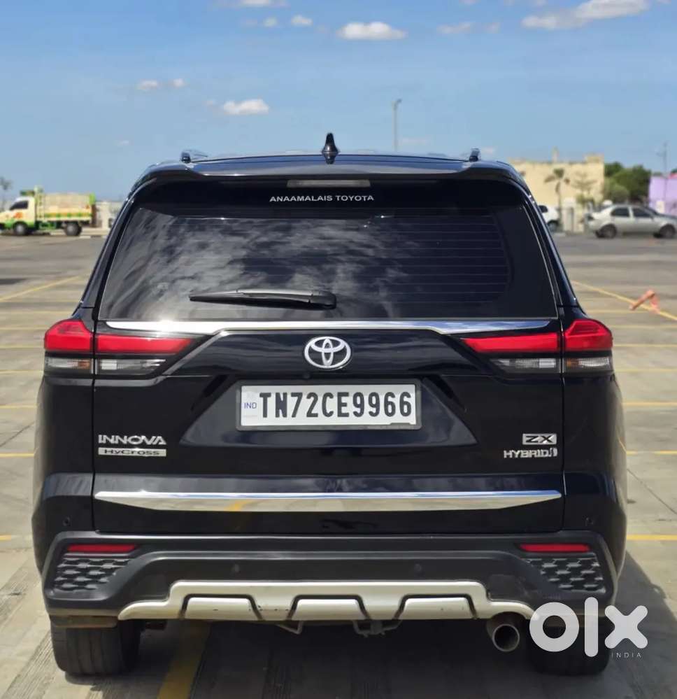 Toyota Innova Hycross 2023 Hybrid