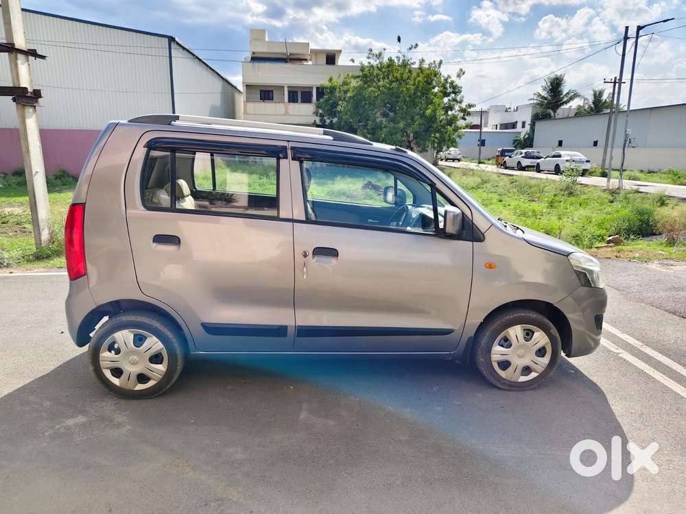 Maruti Suzuki Wagon R Vxi Amt1.2, 2016, Petrol