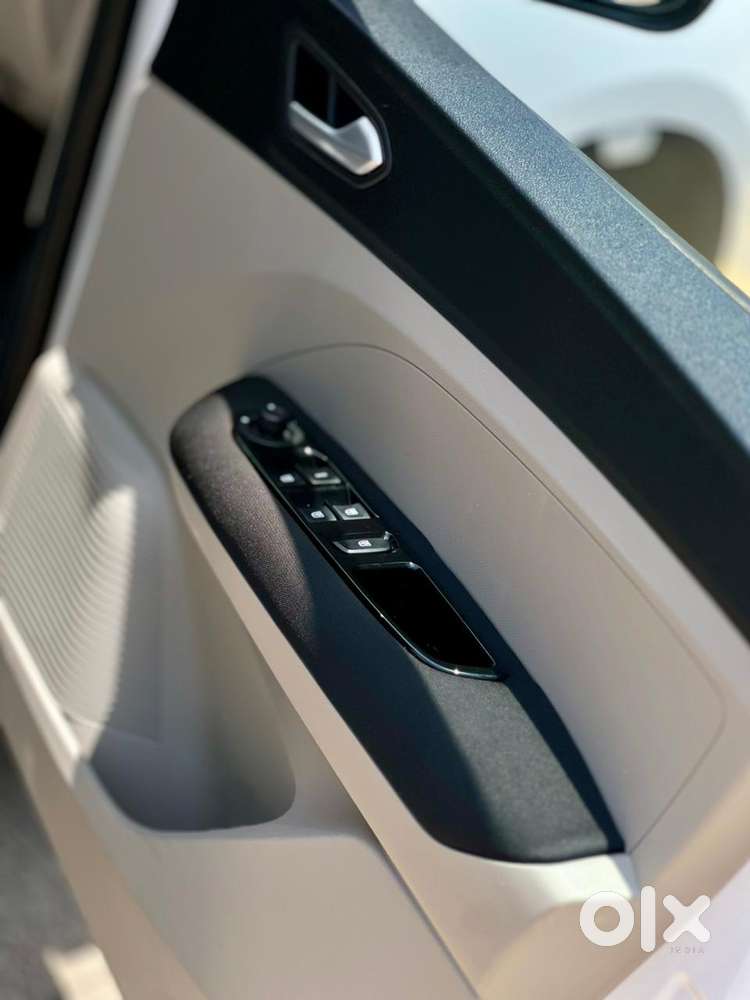 Renault Triber Rxz, 2021, Petrol