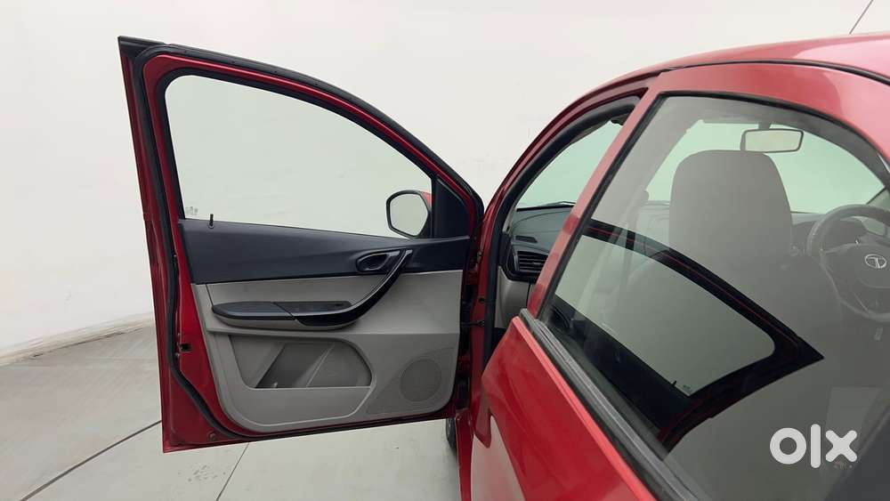 Tata Tiago Xza, 2019, Petrol