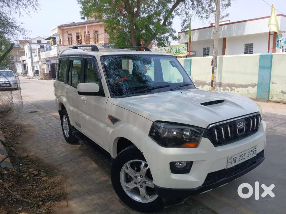 Mahindra Scorpio Classic 2016 Diesel Manual
