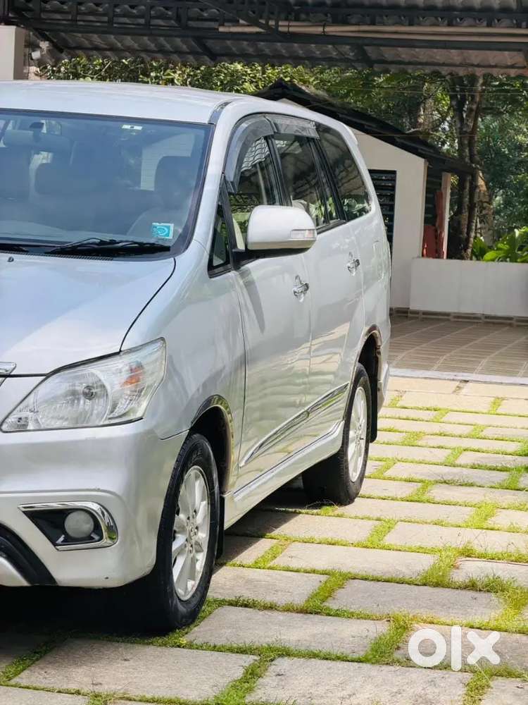 Toyota Innova 2013 Diesel 8 Str