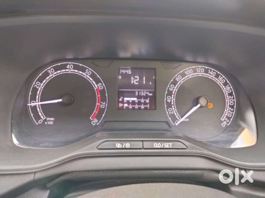 Skoda Kushaq 1.0 Tsi Active, 2022, Petrol