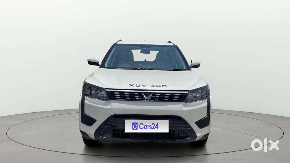 Mahindra Xuv300 W6, 2022, Petrol
