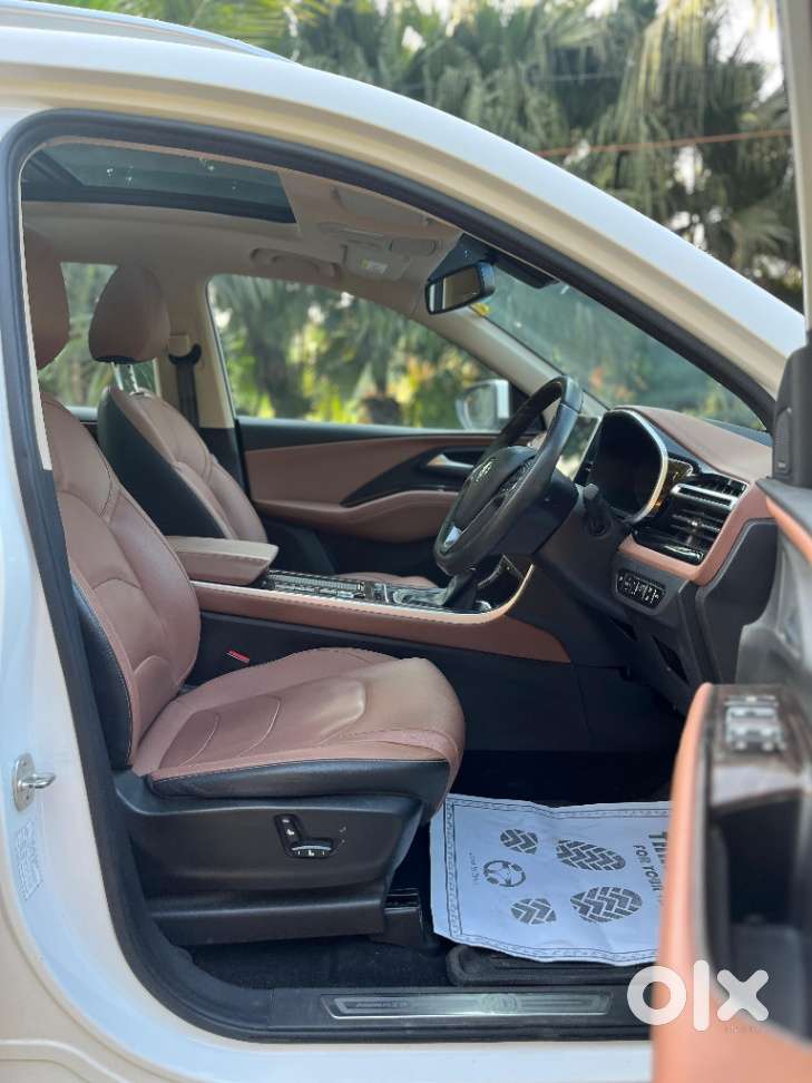 Mg Hector Plus Savvy Pro 1.5 Turbo Petrol Cvt 7 Str, 2023, Petrol