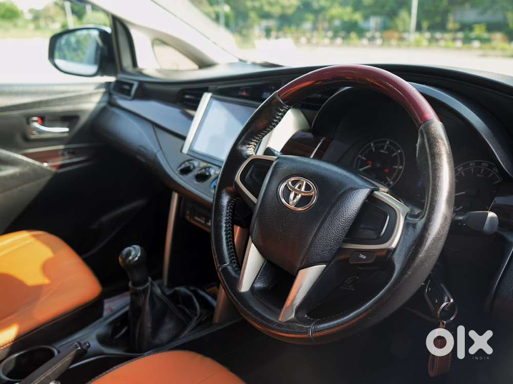 Toyota Innova Crysta 2.4 Gx Mt, 2017, Diesel