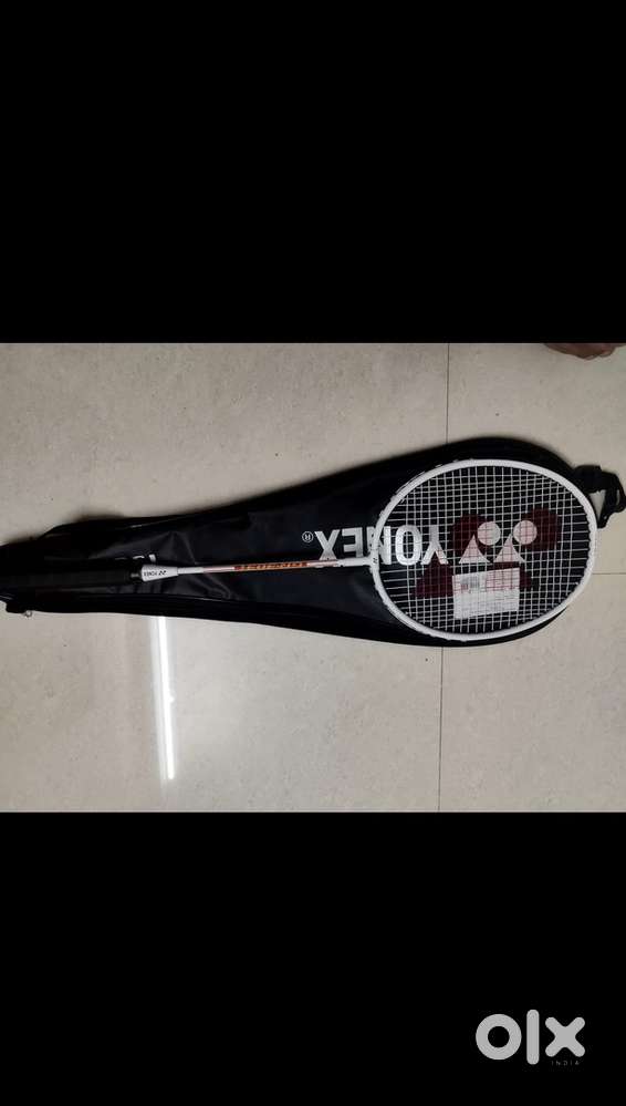 Yonex Badminton just at 400