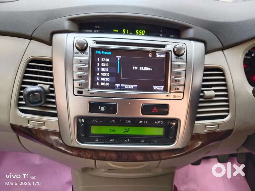 Toyota Innova Diesel 2.5v 8str