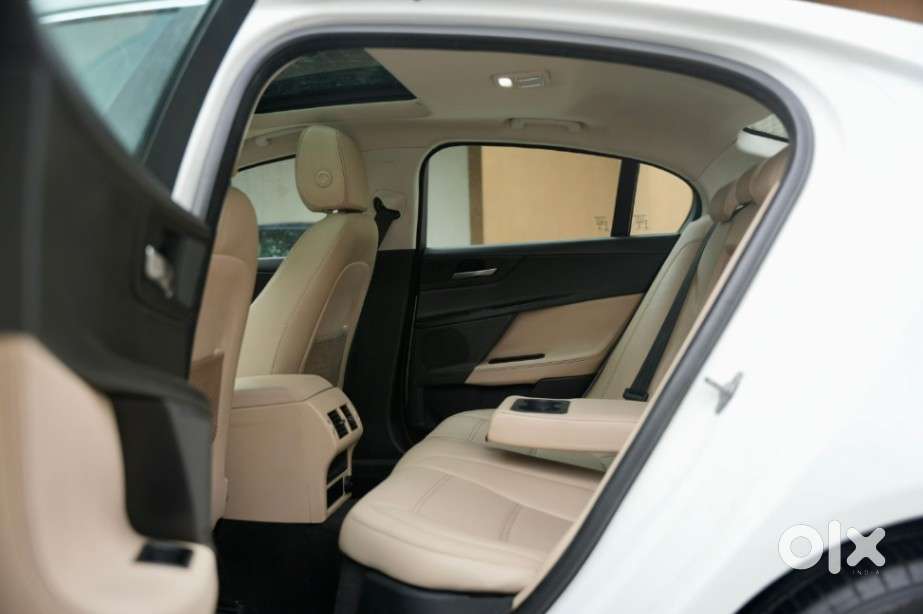 Jaguar Xe Prestige, 2017, Diesel