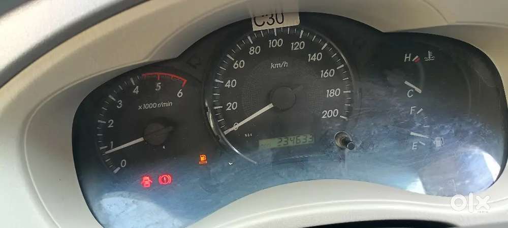 Toyota Innova 2013 Diesel 240000 Km Driven