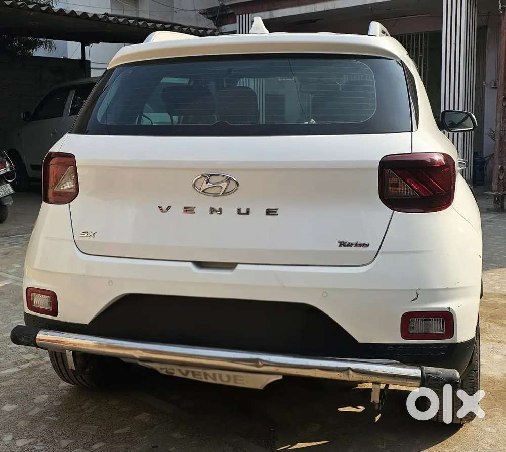Automatic Hyundai Venue 2019 Petrol Well Maintained