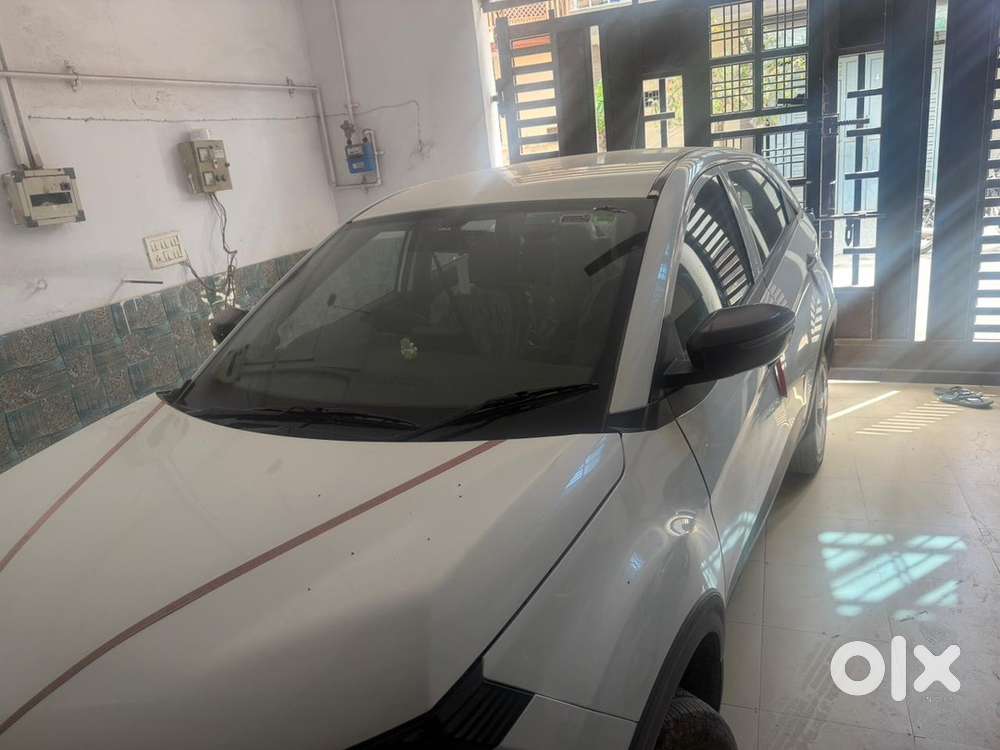 Tata Nexon Petrol 2025