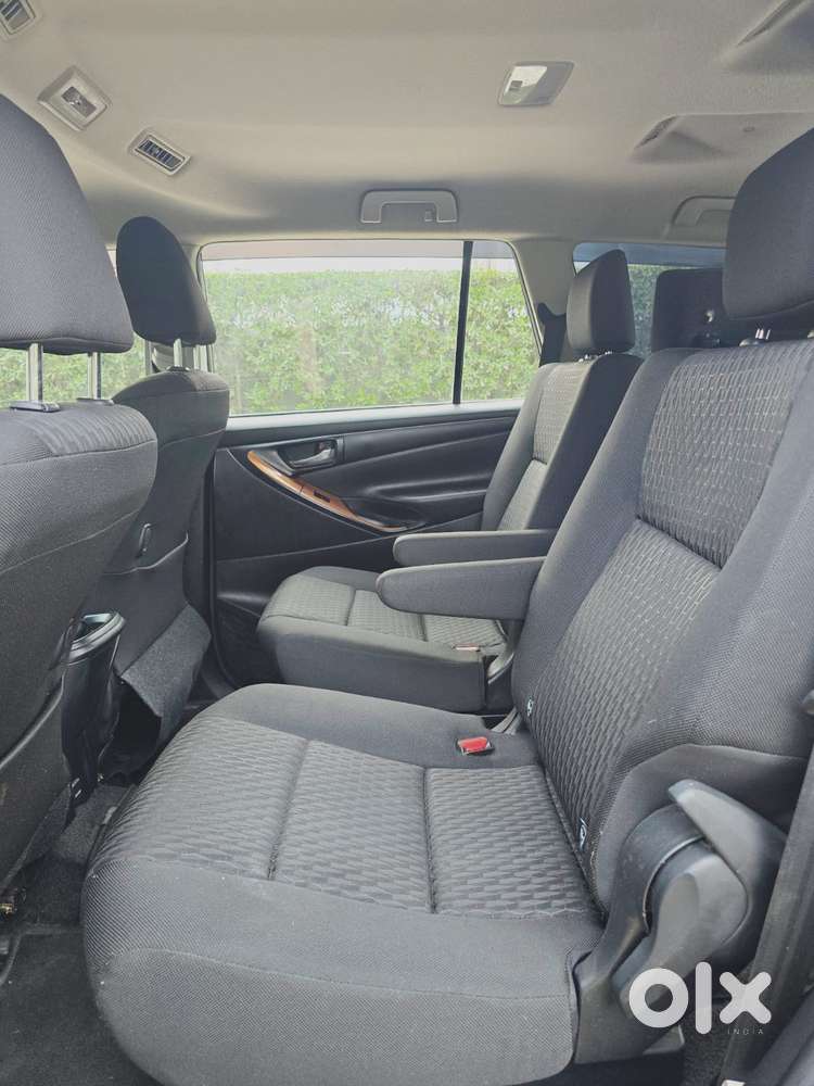 Toyota Innova Crysta [2020-ongoing] 2.4 Gx At 7 Str, 2021, Diesel