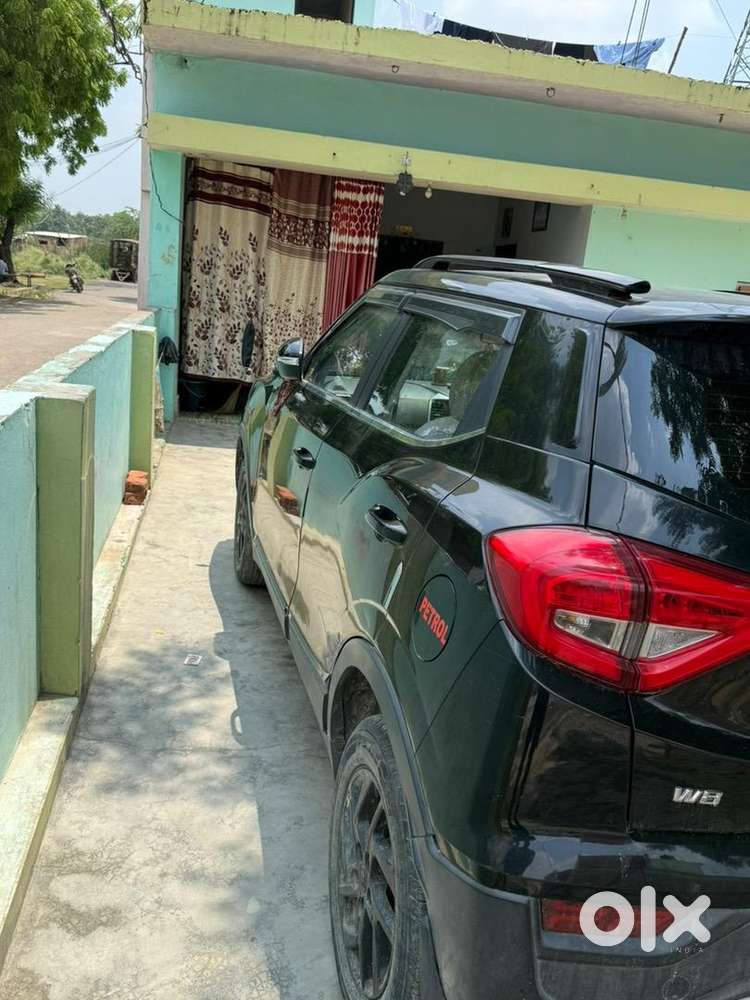 Mahindra Car 2022