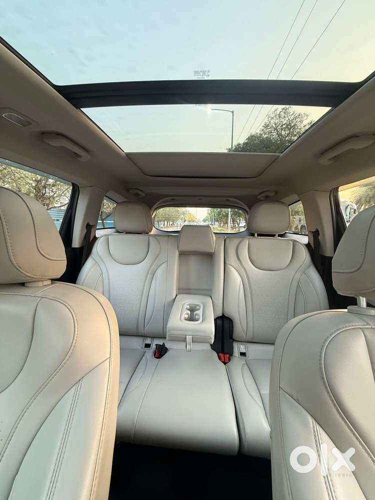 Mahindra Xuv700 2.2 Ax 7 Diesel At Str, 2023, Diesel