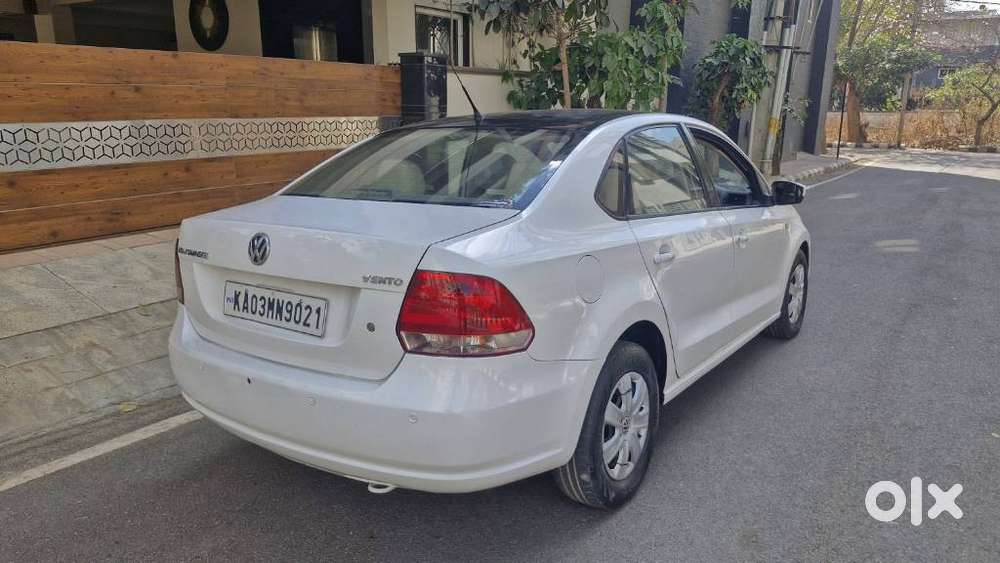 Volkswagen Vento 2010-2013 Petrol Trendline, 2011, Petrol
