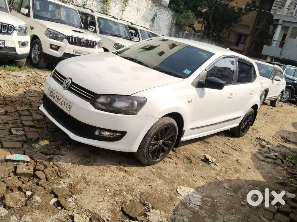Volkswagen Polo Petrol Highline 1.6l, 2013, Petrol