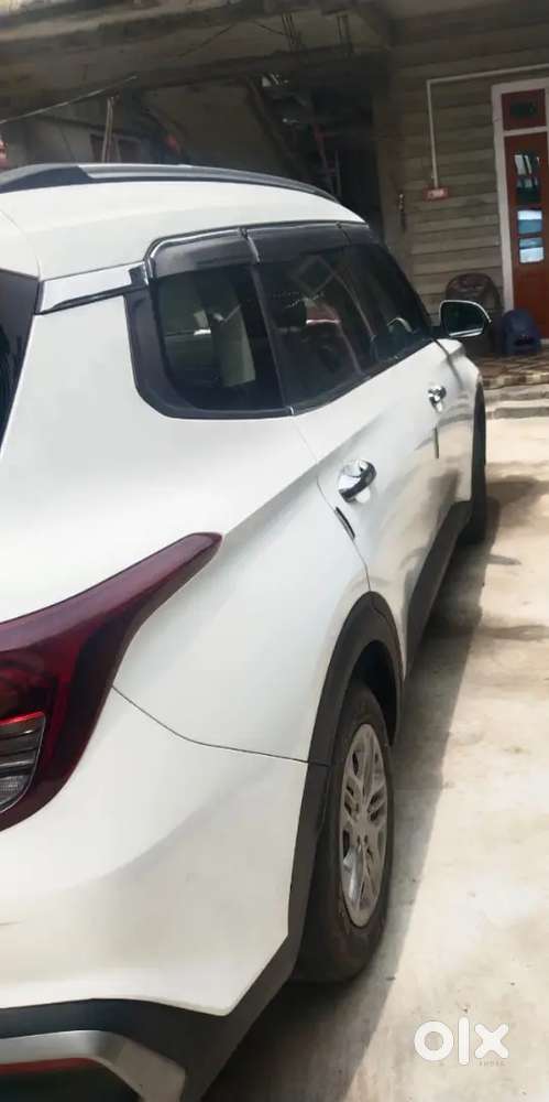 Kia Carens 2023 Petrol 7-seater