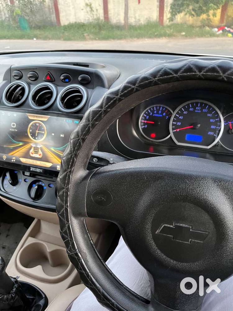 Chevrolet Enjoy 2013 Petrol 2