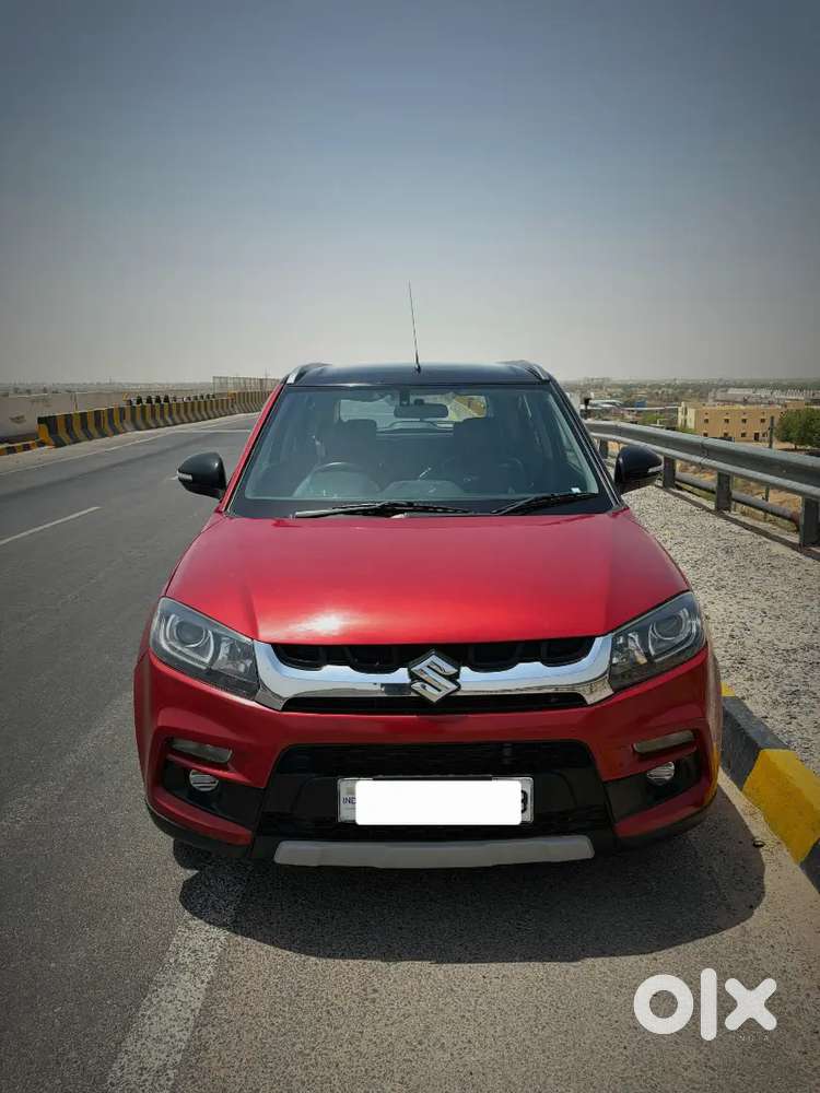 Maruti Suzuki Brezza Zdi+ Dual Tone 2017 Diesel Well Maintained