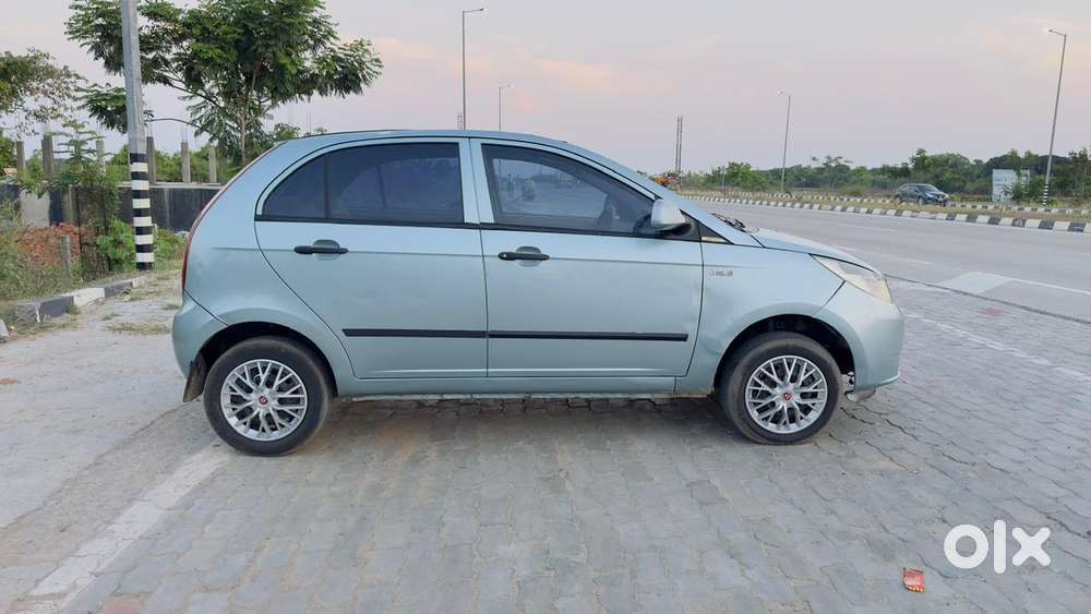 Tata Indica Vista 2008-2013 Aura 1.3 Quadrajet (abs), 2010, Diesel