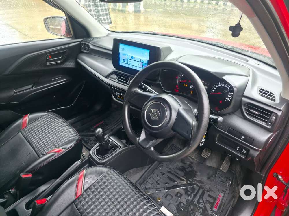 Maruti Suzuki Swift 1.2 Lxi (o), 2025, Petrol